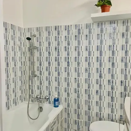 Kwatera prywatna Moderne Quartier Saint Lazare